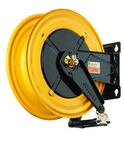 Oil suction hose reel