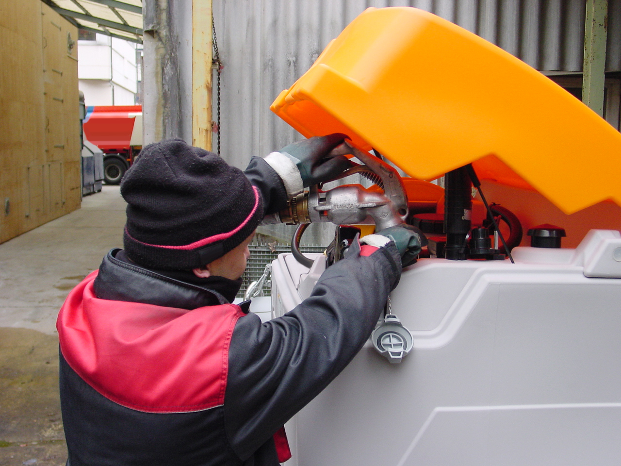 70-C1029x-cube-filling.jpg